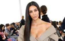 Kim Kardashian bị cướp dùng súng tấn công