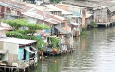 ​TP.HCM: di dời hộ dân sống ở trên và ven bờ Nam kênh đôi quận 8
