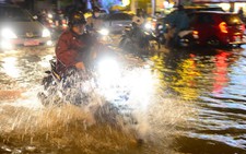 Triều cường vượt báo động 3, lo ngập diện rộng