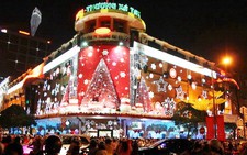 Ngày dỡ bỏ Thương xá Tax nhìn từ flycam