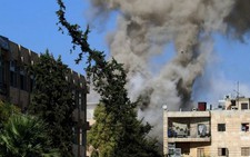 Dân chưa thoát được, Aleppo lại hứng bom