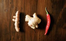​Gừng và ớt - cặp đôi năng nổ chiến đấu với ung thư