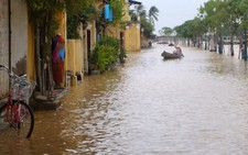 Lũ về Hội An