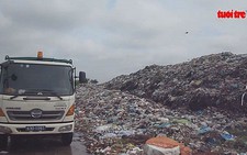 ​Hàng trăm hộ dân khốn khổ vì bãi rác