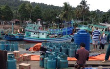Nổ bình ga tàu cá, 1 người bị mất tích, 1 người bỏng nặng