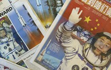Phi hành gia Trung Quốc hoảng hồn vì tiếng 