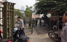 Người hâm mộ xô đổ cổng VFF để mua vé trận VN- Indonesia