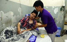 Gánh nặng bệnh hiểm nghèo: Bất ngờ bệnh nặng, không tiền
