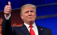 Ông Trump hoãn công bố cách rút lui khỏi việc kinh doanh