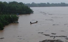 ​Lật ghe khi đánh cá trong nước lũ, một phụ nữ chết đuối