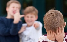 Cảnh báo nữ sinh tự tử vì bị 