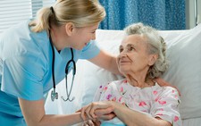​Cấp cứu người cao tuổi đúng cách