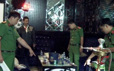 Phát hiện 20 nam nữ 