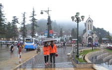 Miền Bắc mưa rào giữa mùa đông
