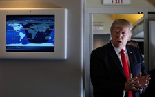 Ông Trump lên Twitter nói thẩm phán chặn sắc lệnh là 'lố bịch'