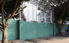 Ngân hàng “xí” đất vàng, 10 năm chưa xây