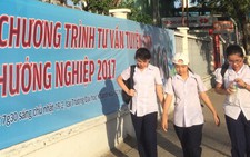 40 thầy cô tư vấn tuyển sinh tại Khánh Hòa, Hải Phòng sáng 19-2