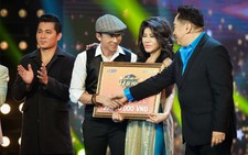 Sơn Tuyền khen Hồ Việt Trung hát rất bolero
