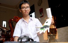 Thương nạn nhân bom mìn, học sinh lớp 11 chế cánh tay robot