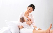 ​Sữa mẹ: những lợi ích cho mẹ và bé