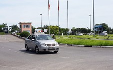 Nghiên cứu kỹ việc đưa thi sát hạch lái xe về công an