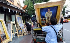 Vua Thái Lan thông qua Hiến pháp mới trong hôm nay