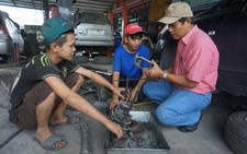 Người 'phục chế những cuộc đời'…