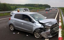 2 tai nạn trên cao tốc Long Thành - Dầu Giây, 6 người nhập viện
