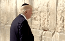Ông Trump là tổng thống Mỹ đầu tiên thăm Bức tường than khóc