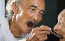 Còn mẹ già để được 'nói sàm' là hạnh phúc lắm