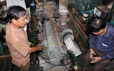 Vụ tàu vỏ thép: Cam kết thay mới, lại xin sửa máy cũ