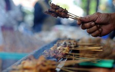 Đến Bali coi chừng bị lừa ăn thịt chó thay cho thịt gà