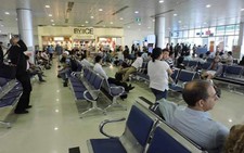 ​Vẫn còn 14.585 chuyến bay bị chậm, hủy