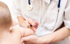 ​Cần tiêm phòng vaccine viêm não Nhật Bản cho trẻ em