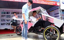 Mang xe tái chế sinh học dự ngày hội tư vấn xét tuyển