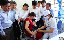 'Chống' tiêm văcxin: Hãy nhớ về những em bé tử vong...