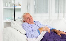 ​Truyền “nước biển” có phải lúc nào cũng tốt?