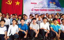 ​Trao thưởng tiếp sức con nhà nông tại tỉnh Vĩnh Long