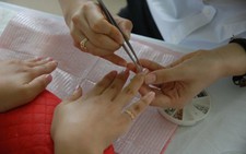 ​Ai đã dạy người Việt ở Mỹ nghề làm móng?