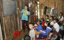 Chương trình phổ thông mới: chậm từ trên xuống