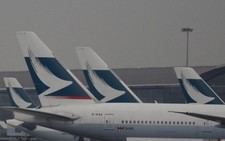 Lo bão Hato, Hong Kong hủy nhiều chuyến bay