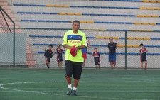“Tuyển VN gặp khó khi chơi trên sân cỏ nhân tạo tại Campuchia”