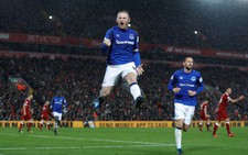 Rooney giúp Everton cầm chân Liverpool tại Anfield