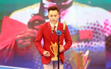 Lê Thanh Tùng, Bùi Thị Thu Thảo giành Cúp Chiến thắng