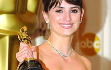 Penelope Cruz: Không chỉ là  biểu tượng gợi cảm