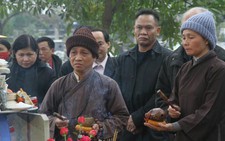 Câu chuyện cải táng của người Việt trên kênh Discovery