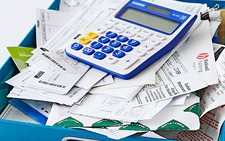 Từ khó thu thuế đến chảy máu chất xám