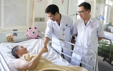 Cứu sống bệnh nhân dị dạng mạch máu não, đang ngồi chơi thì ngất lịm