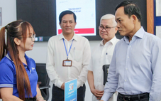 Bí thư TP.HCM Trần Lưu Quang: Sẽ tăng cường cán bộ, trường lớp cho phường Dĩ An