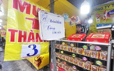 Bánh trung thu ế ẩm, người bán lo ôm nợ